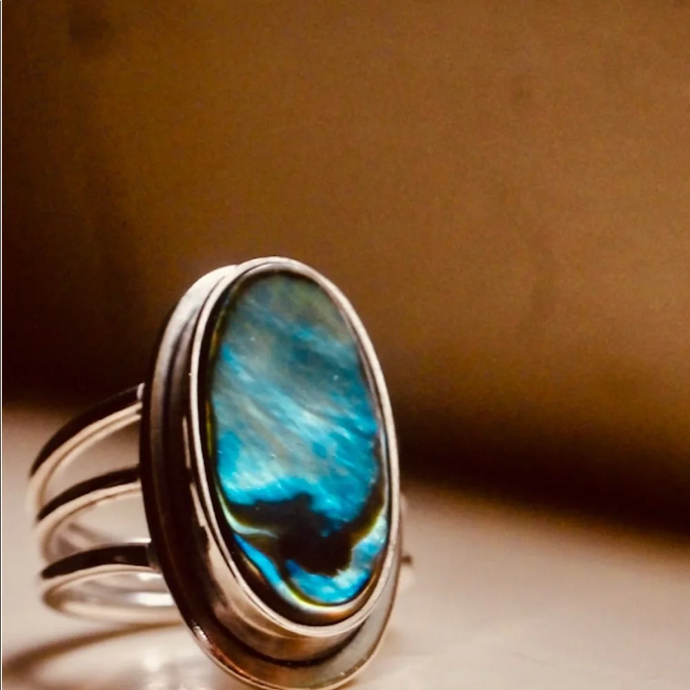❤️SOLD❤️Abalone Shell statement ring - Picture 3 of 8